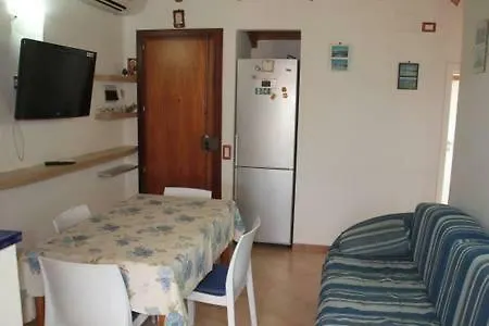 Casa Vacanze Acitrezza アパート