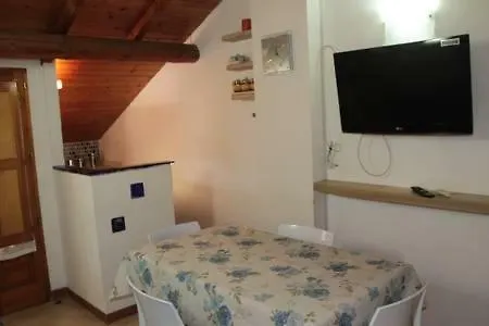 Casa Vacanze Acitrezza * アーチトレッツァ